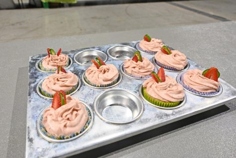 Cy Springs culinary students participated in the district Cupcake Battles and Eva Tzintzun won best frosting with her Strawberry Delight Cupcakes. The Lemon Tree Cupcakes were made by Charlotte Brennecke.
